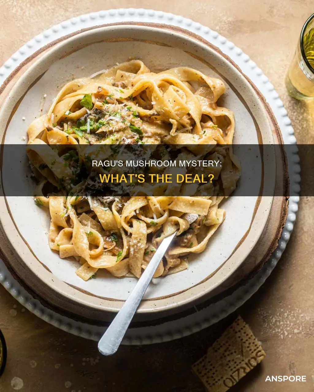 does ragu have mushrooms