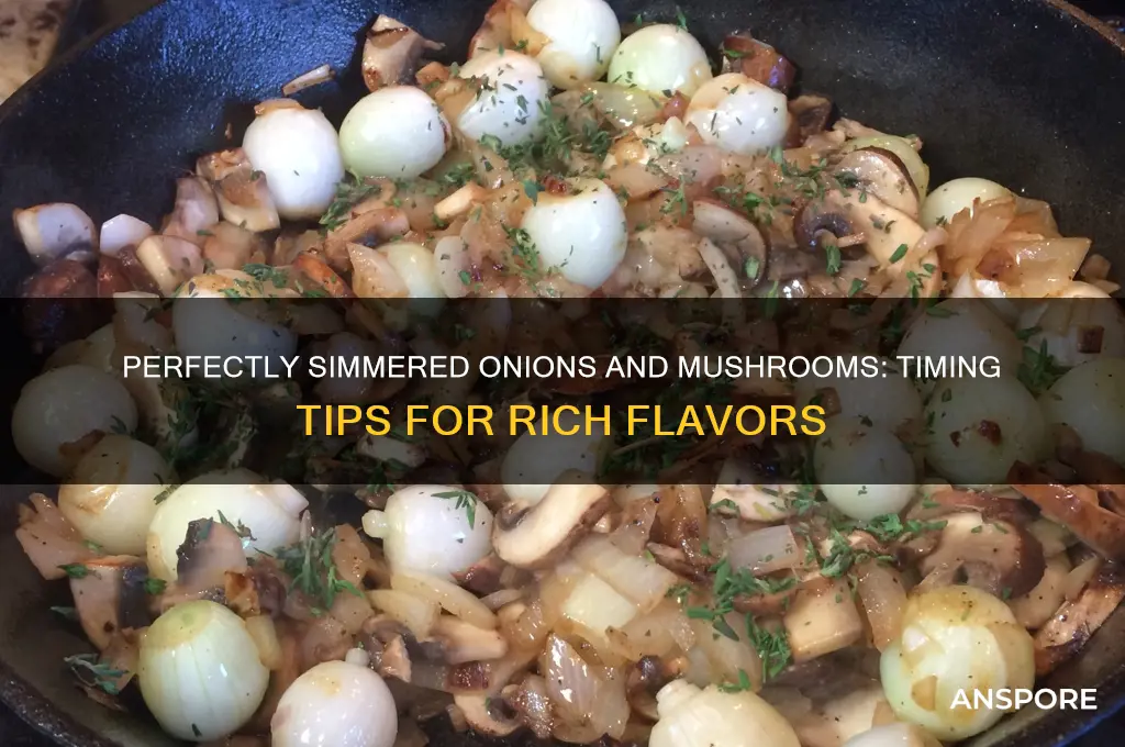 how long to simmer onions and mushrooms