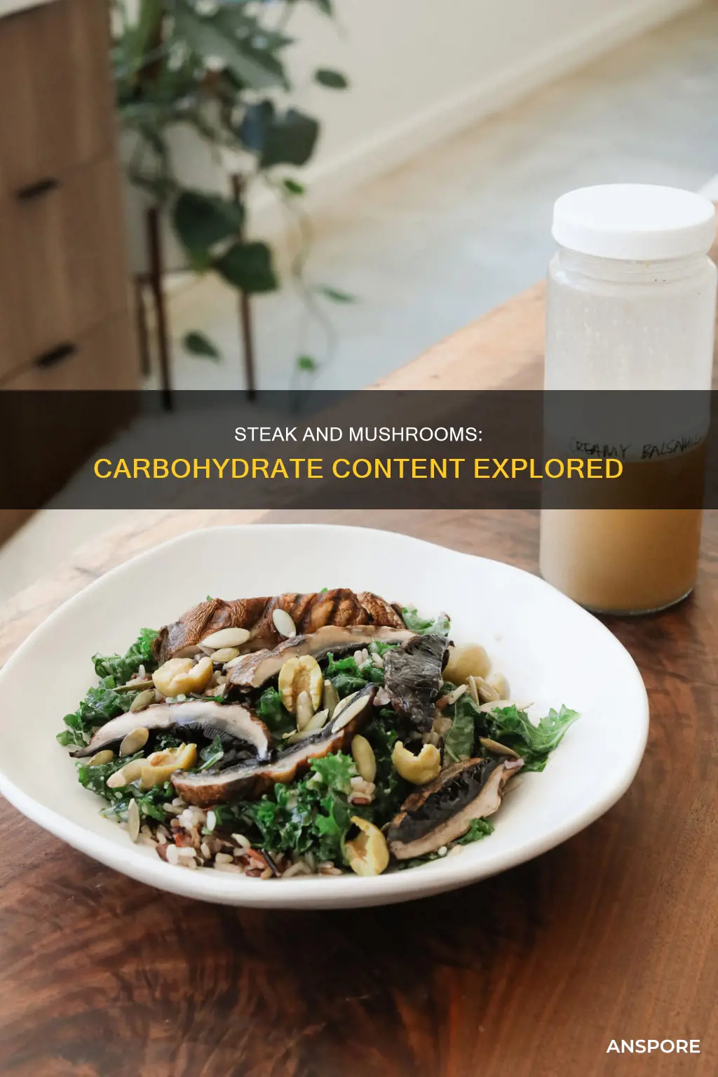 how many carbohydrates are in steak and mushrooms