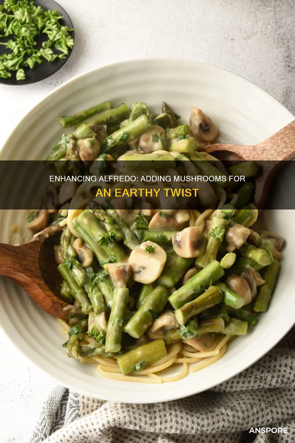 how to add mushrooms to alfredo sauce