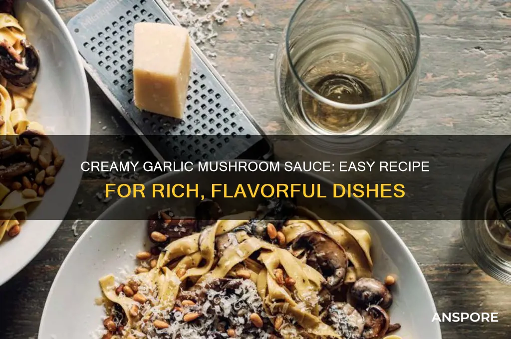 how to cook creamy garlic mushroom sauce