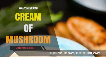 Delicious Pairings: Perfect Foods to Serve with Cream of Mushroom Soup